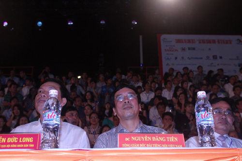 Carnaval Hạ Long 2013 lung linh sắc m&agrave;u văn h&oacute;a Quảng Ninh